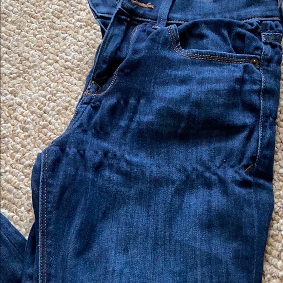 Express Mid Rise Legging - Picture 2 of 8